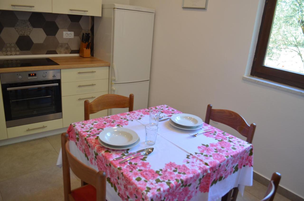 Apartments Mare Malinska Dış mekan fotoğraf