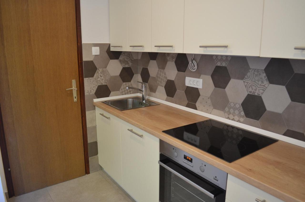 Apartments Mare Malinska Dış mekan fotoğraf