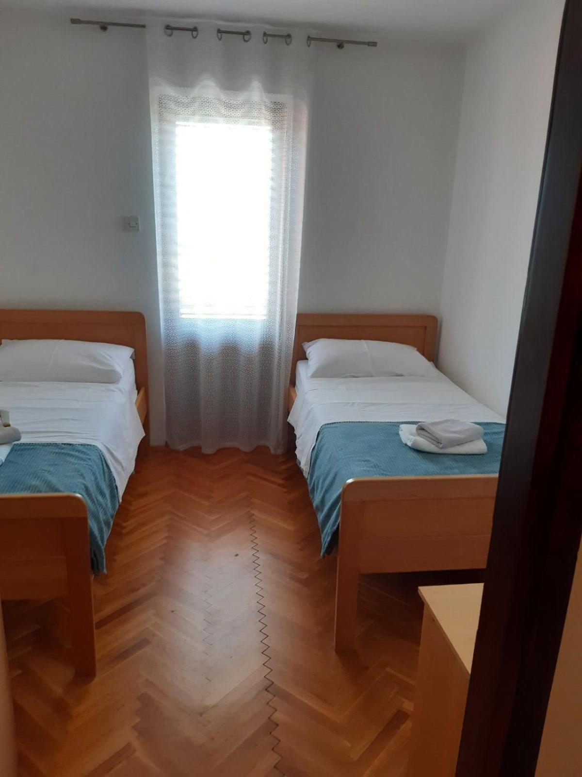 Apartments Mare Malinska Dış mekan fotoğraf