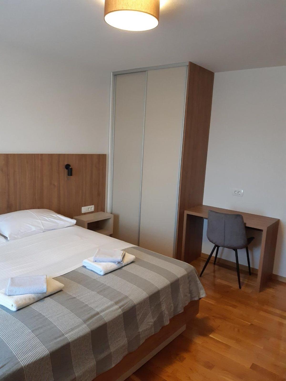 Apartments Mare Malinska Dış mekan fotoğraf