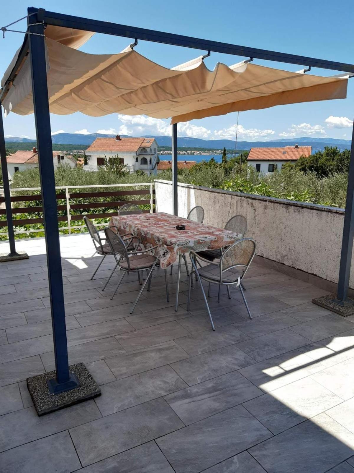 Apartments Mare Malinska Dış mekan fotoğraf