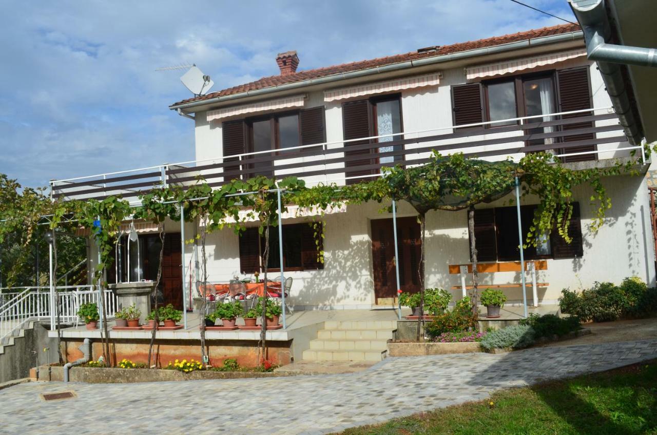 Apartments Mare Malinska Dış mekan fotoğraf