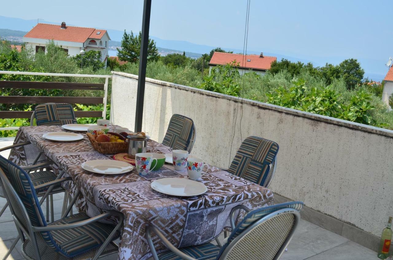 Apartments Mare Malinska Dış mekan fotoğraf