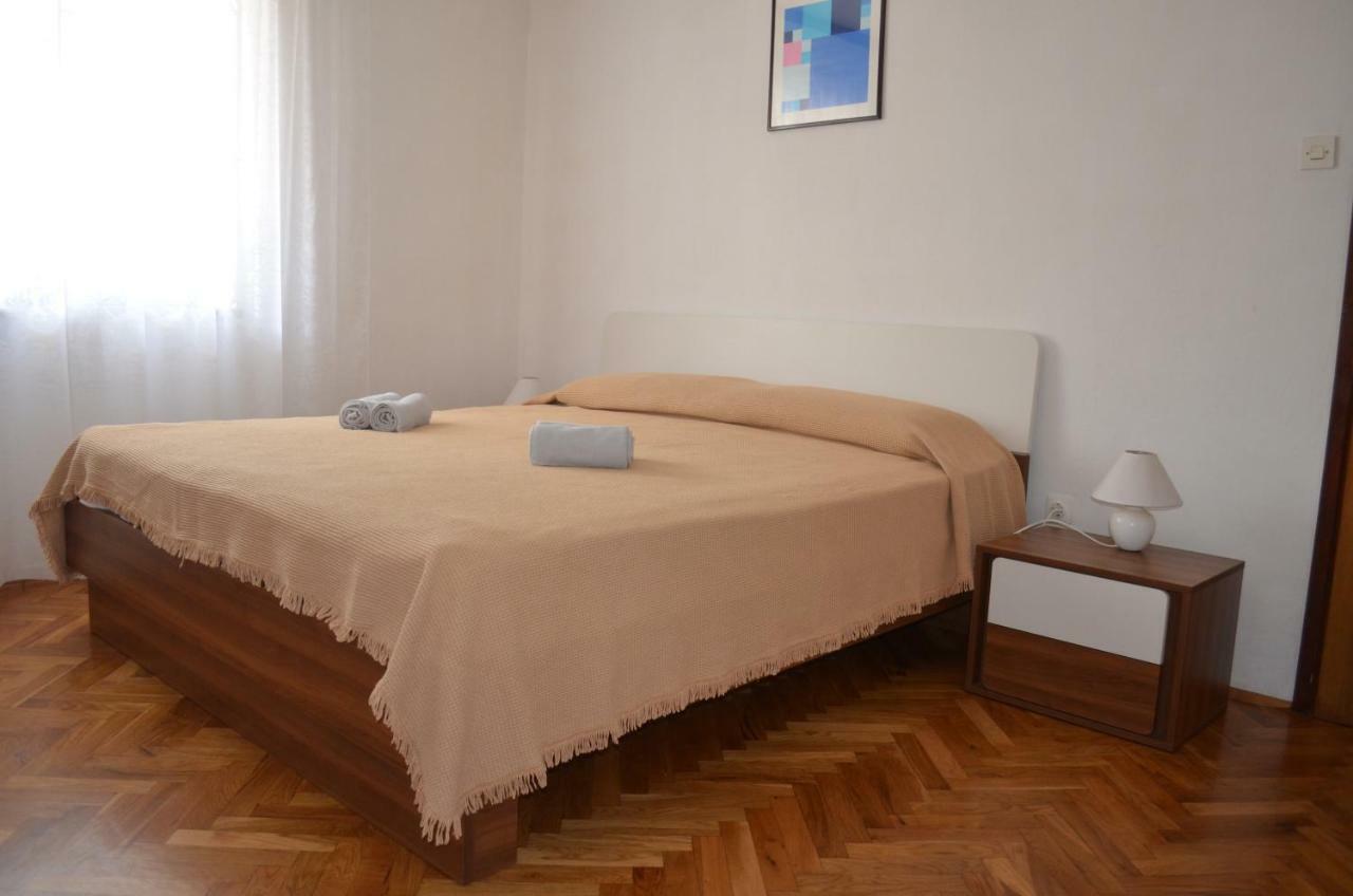 Apartments Mare Malinska Dış mekan fotoğraf