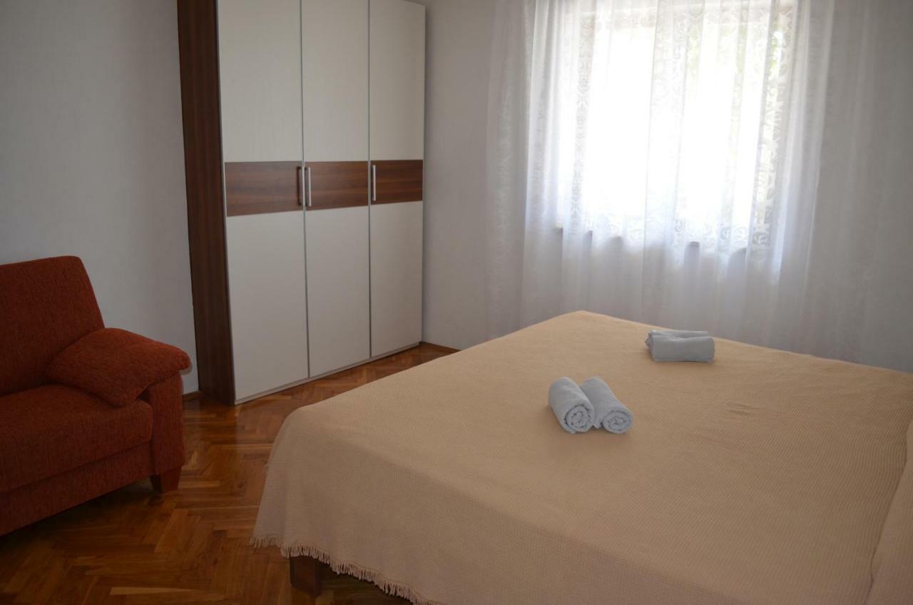 Apartments Mare Malinska Dış mekan fotoğraf