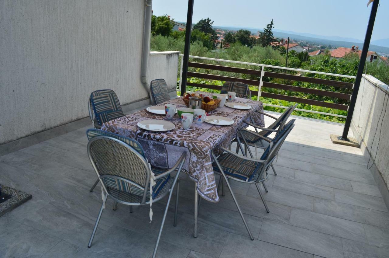 Apartments Mare Malinska Dış mekan fotoğraf
